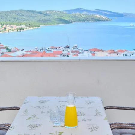 Meri 2 In Okrug Gornji By Interhome *