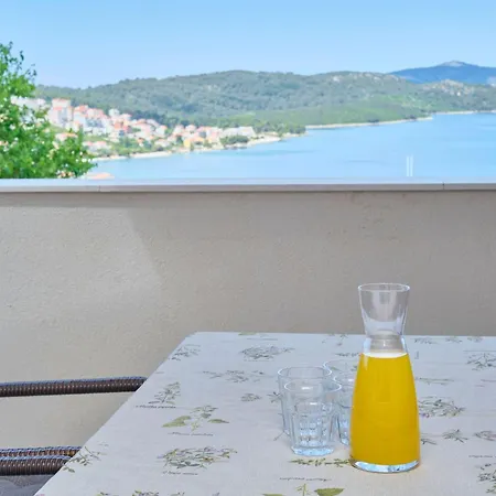 Meri 2 In Okrug Gornji By Interhome