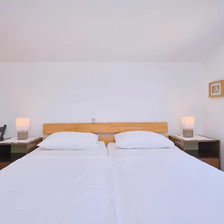 Meri 2 In Okrug Gornji By Interhome *