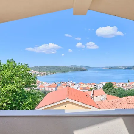 Apartman Meri 2 In Okrug Gornji By Interhome Trogir